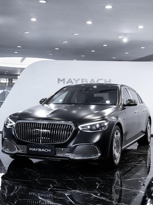 佛山54岚图汽车的售后服务让用户无忧出行，迈巴赫未来的豪华车趋势